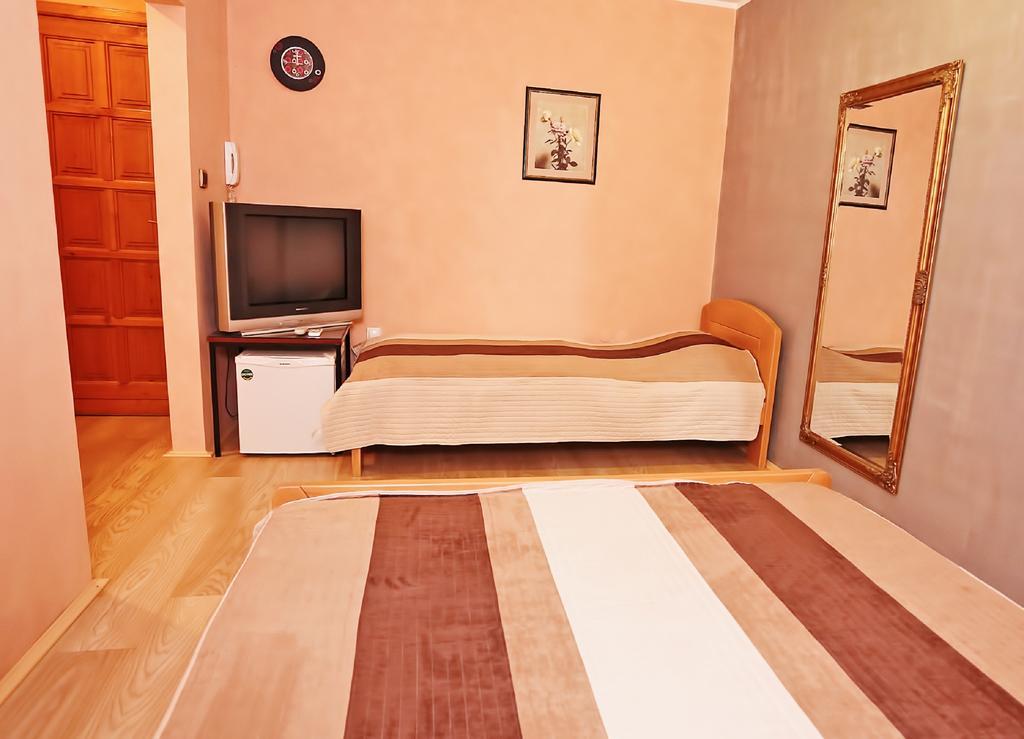 Apartmani Amaro Novi Sad Oda fotoğraf