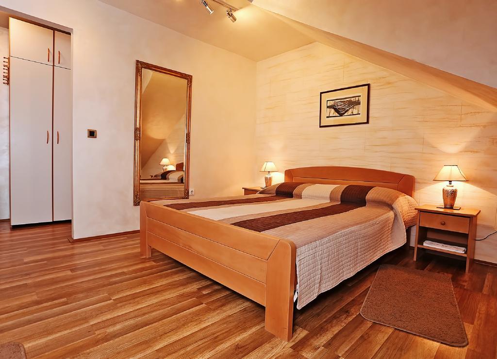 Apartmani Amaro Novi Sad Oda fotoğraf