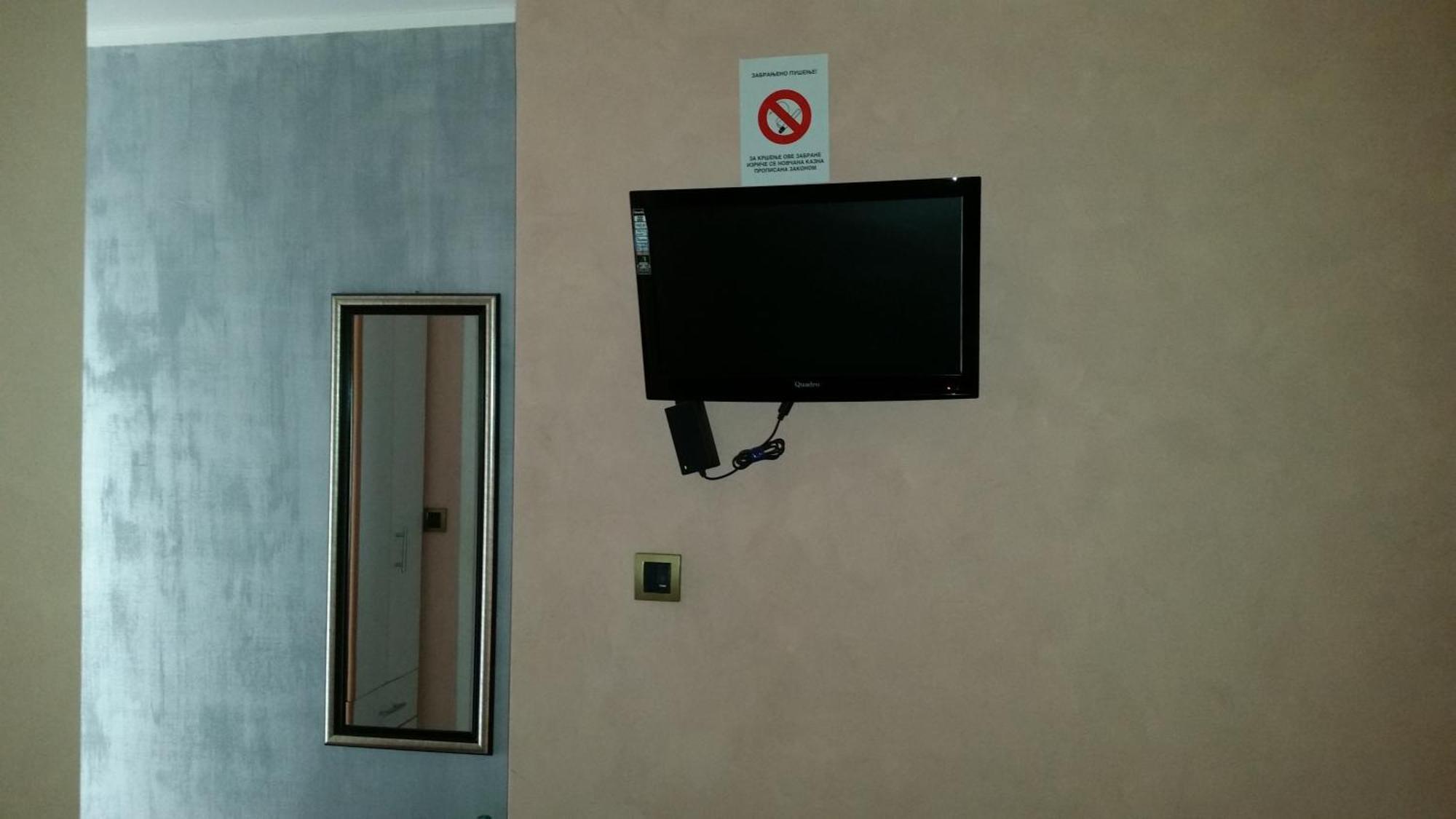 Apartmani Amaro Novi Sad Oda fotoğraf